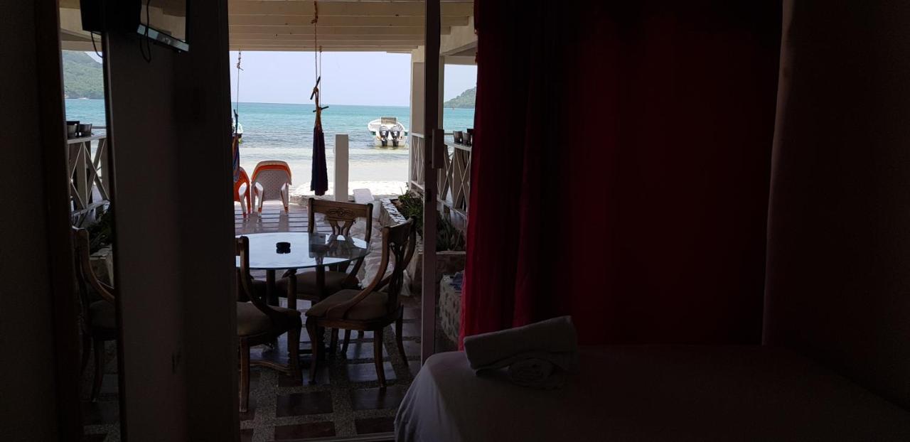 Posada Old Town Bay Providencia  Εξωτερικό φωτογραφία